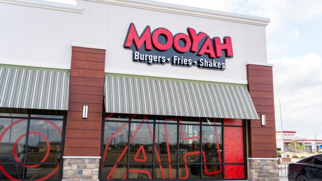 MOOYAH store front